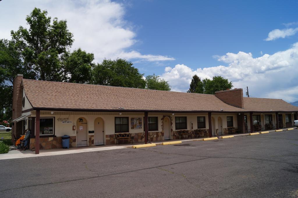 Canyon Lodge Motel Panguitch Exterior photo